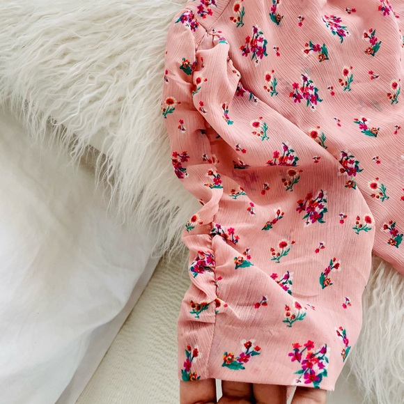 J Crew Ruched Sleeve Top - Picture 3 of 4